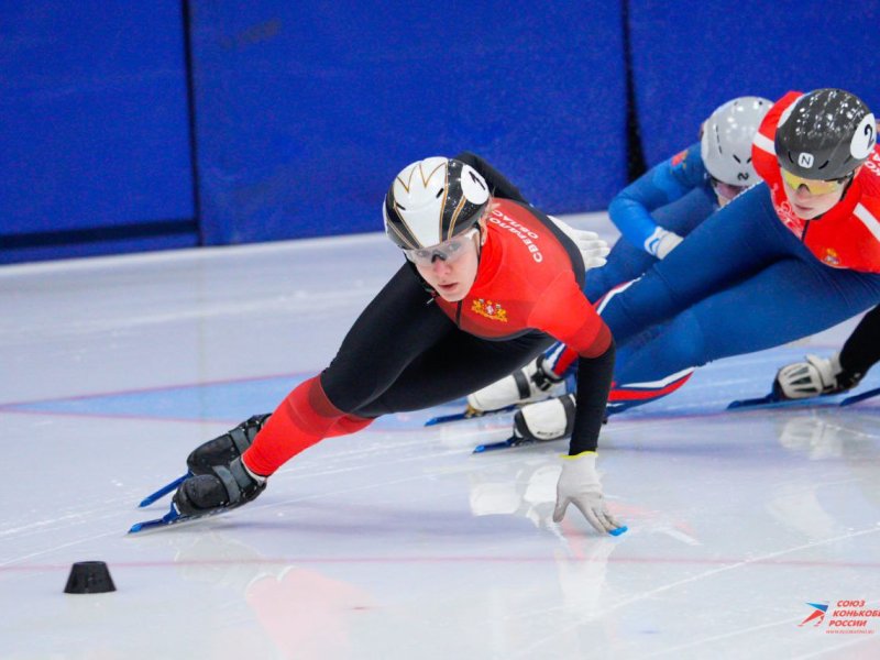 Канадский состав по шорт-треку