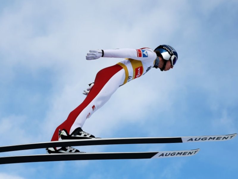 Успешная серия Эбигейл Стрейт